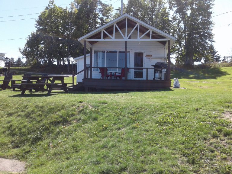 Minnehaha Cottage Resort Family Fishing and Camping in Port Loring